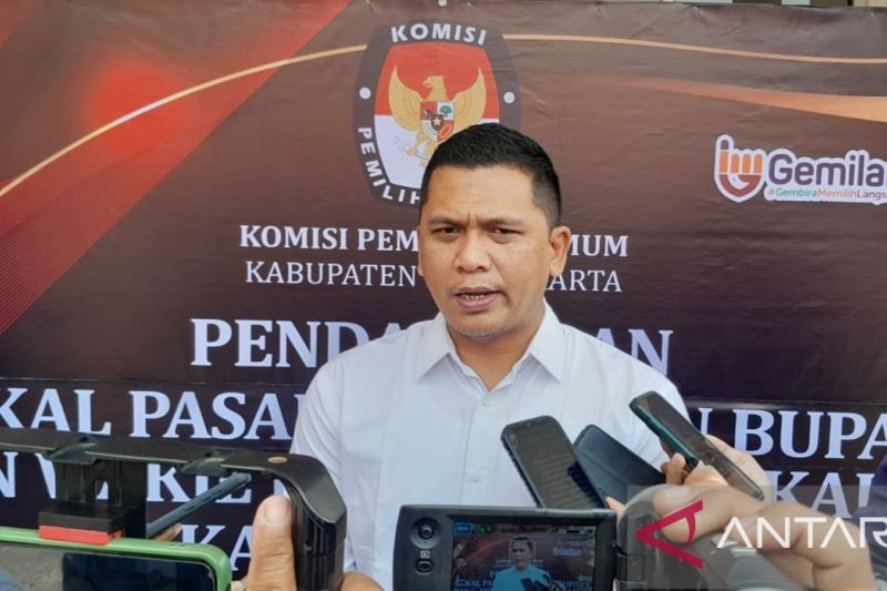 Dua pasangan cabup/cawabup Purwakarta daftar di hari kedua