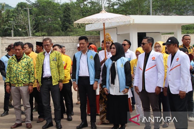 KPU Cianjur buka pendaftaran hari kedua terima 2 pasangan calon