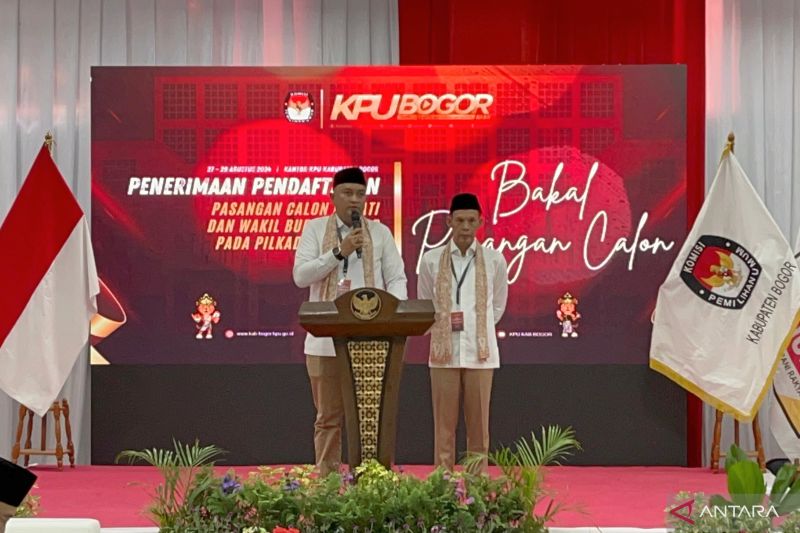 Rudy Susmanto menyampaikan pesan Prabowo saat mendaftar Pilkada di KPU Bogor