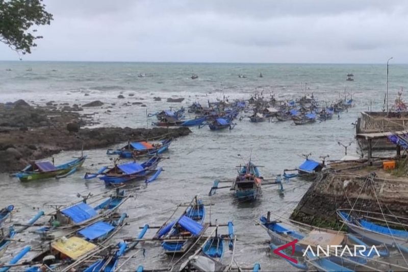 DPKHP mengeluarkan surat imbauan warga pesisir tingkatkan kewaspadaan