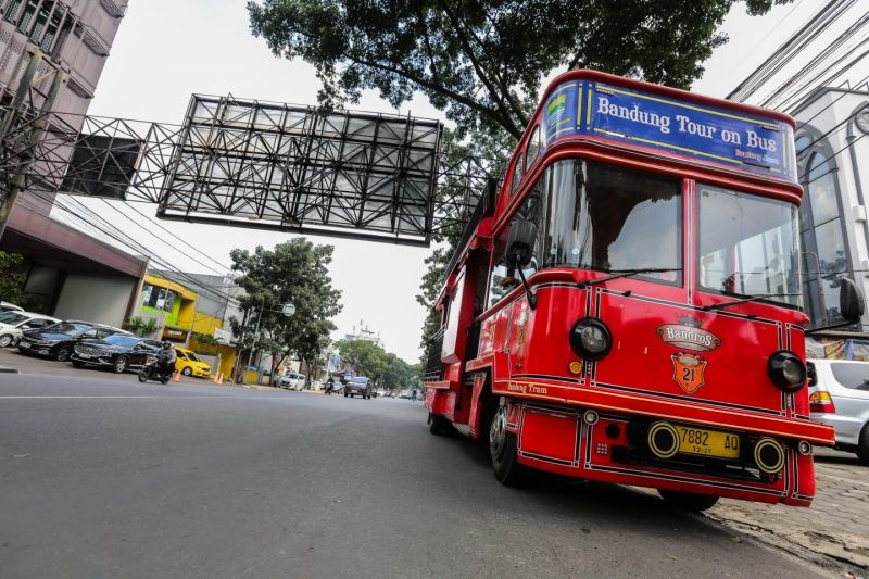 Pemkot menggratiskan 300 tiket Bus Bandros selama Bandung Great Sale 2024