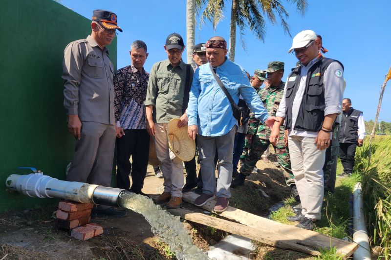 Dispertan Garut menyiapkan 472 mesin pompa atasi lahan tadah hujan