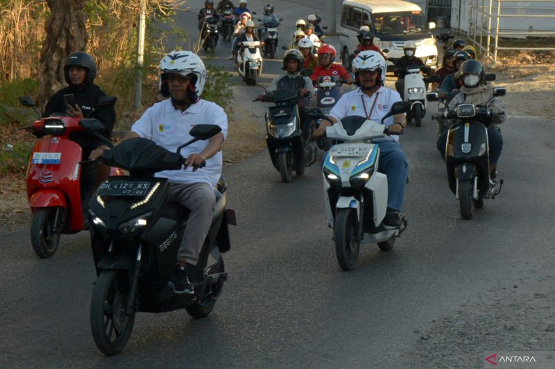 Konvoi merdeka E-ride Kendaraan listrik di Kupang