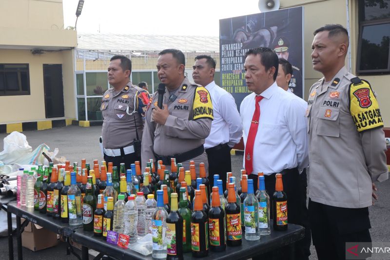 312 knalpot bising dan 531 botol miras disita Polres Cianjur