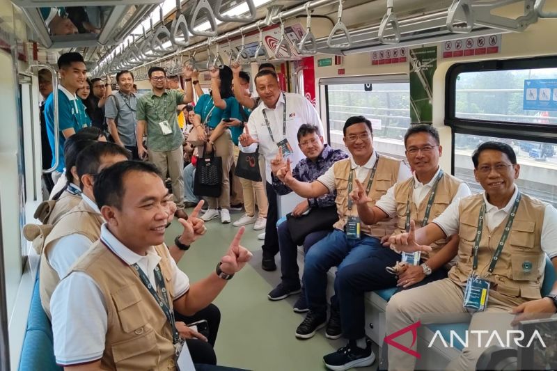 Jajal kereta Whoosh, para CEO perkeretaapian ASEAN ingin bangun kereta cepat