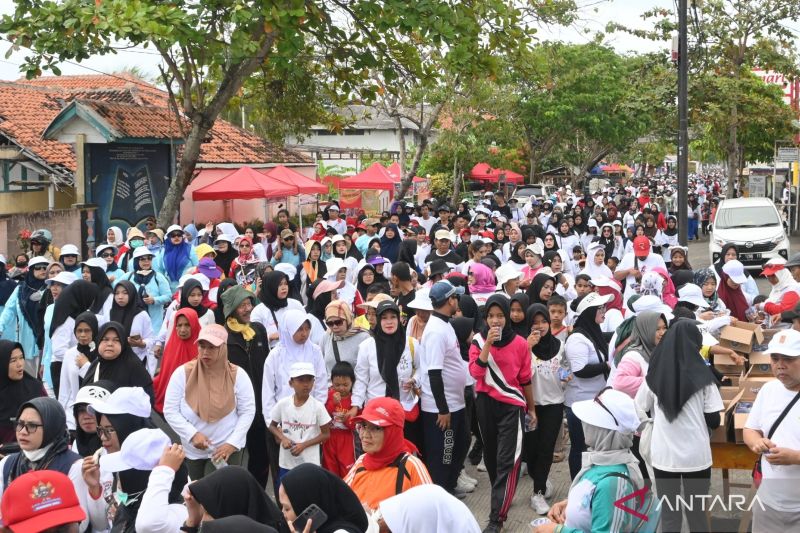 Pemkab Cianjur gencarkan promosikan wisata pantai selatan dengan jalan santai