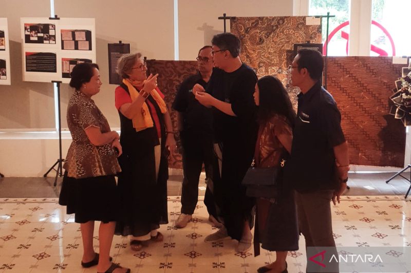 Cucu pendiri kantor berita Aneta kagumi cagar budaya ANTARA Heritage Center