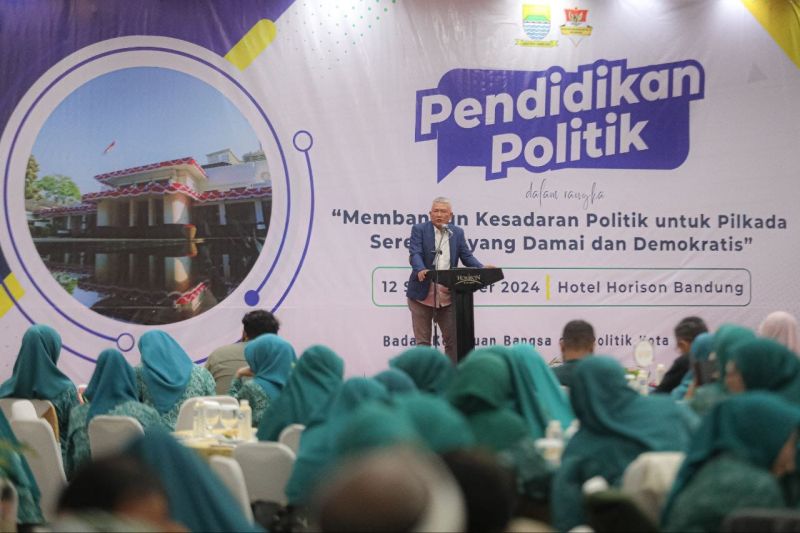 Pemkot Bandung menggelar pendidikan politik jaga kondusivitas Pilkada 2024