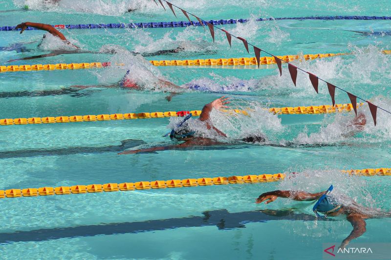 Selam 200m bifins: Bali unggul di putra, Jabar di putri