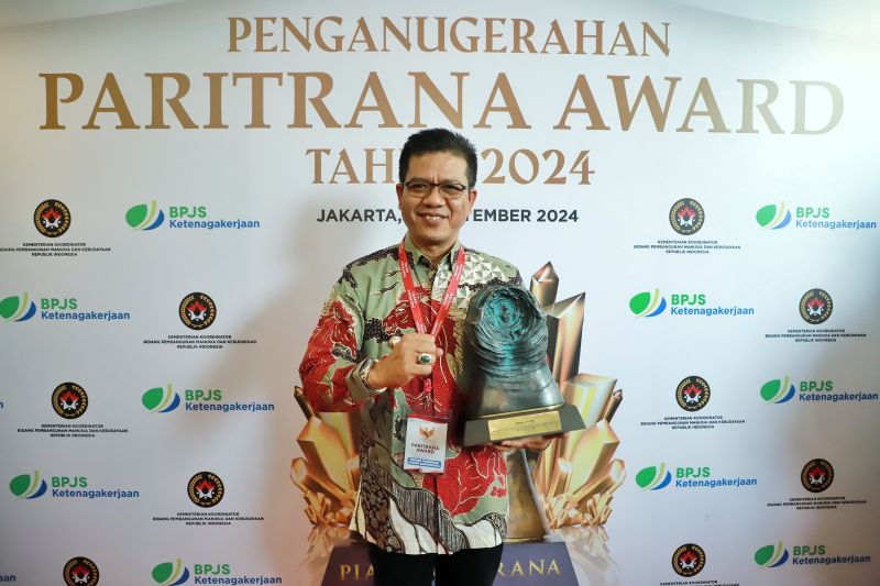 Pemkab Bandung meraih penghargaan Paritrana Award 2024