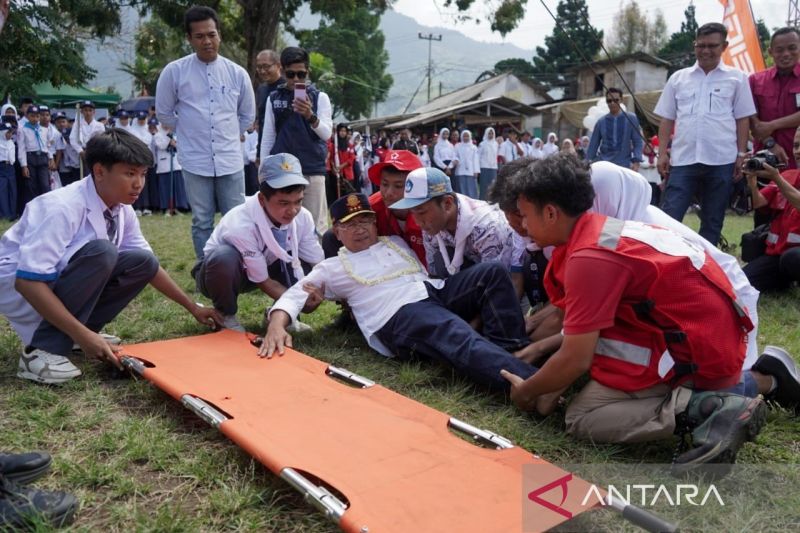 Bupati Cianjur: PMR dapat meningkatkan kepedulian sosial