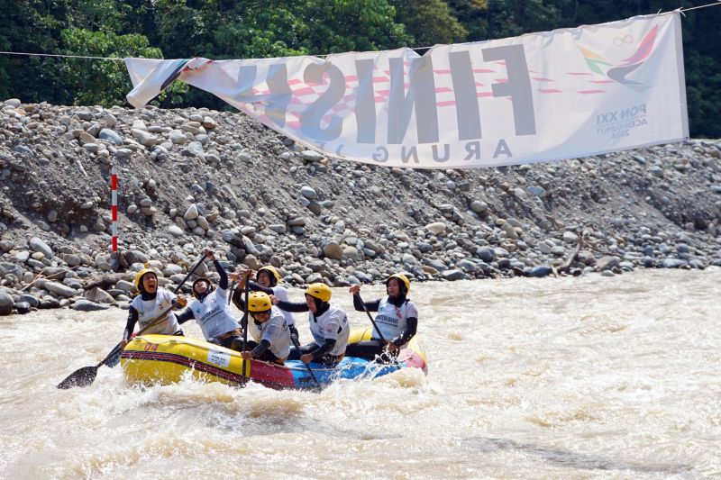 Arung jeram - Jabar menambah emas dari 