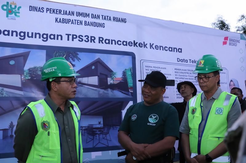 Pemkab Bandung bangun TPS3R guna optimalkan pengelolaan sampah