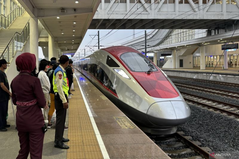 KCIC pastikan kereta Whoosh kembali beroperasi usai gempa Bandung