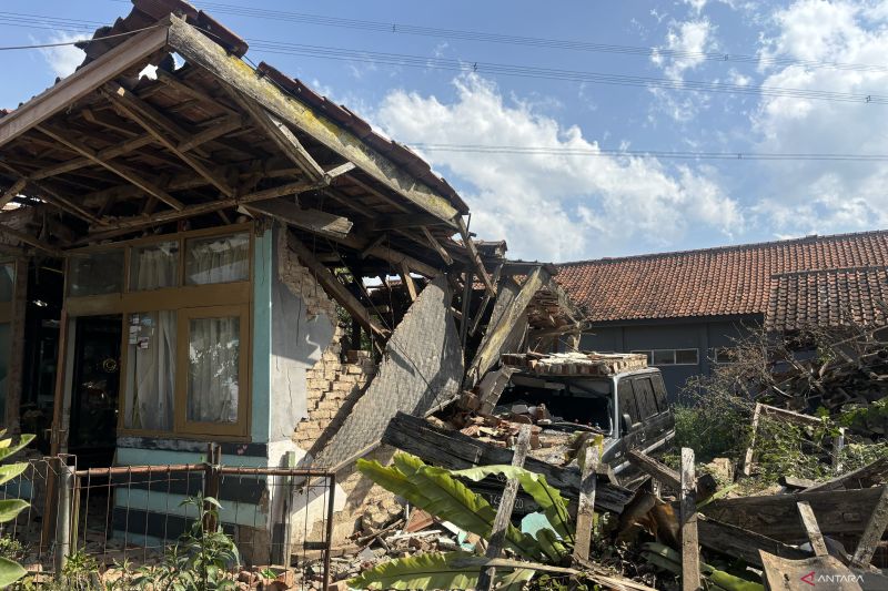 Pemkab Bandung tetapkan status tanggap darurat bencana gempa