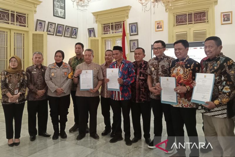 Pemkab Cirebon jamin netralitas ASN dan kades di Pilkada dengan pakta integritas