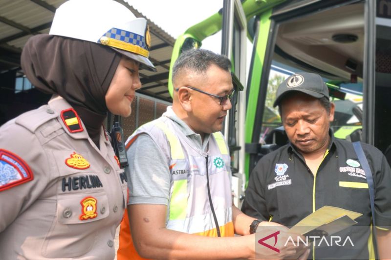 Astra Tol Cipali mengajak pengguna jalan tingkatkan keselamatan berkendara