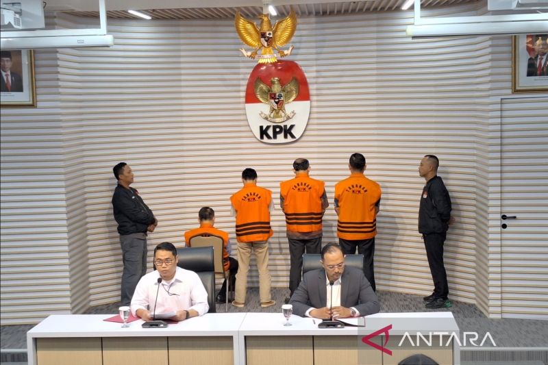 KPK tahan 4 tersangka korupsi CCTV Bandung Smart City