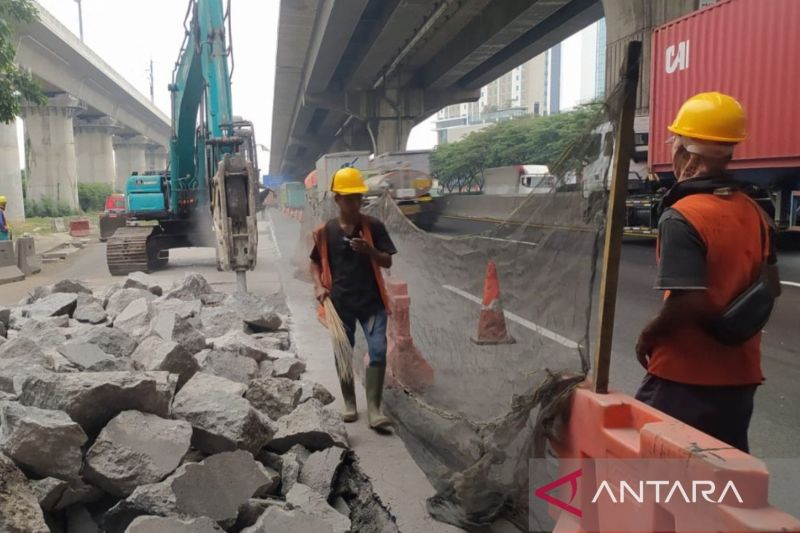 Tol Jakarta-Cikampek KM 34 direkonstruksi