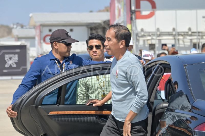 Presiden Jokowi nonton MotoGP Mandalika 2024