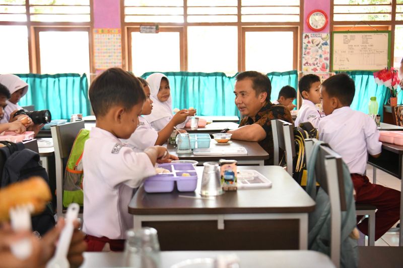 Uji coba makan bergizi di Sumedang gunakan bahan lokal