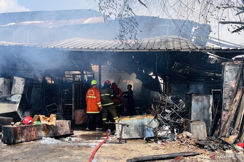 Toko reparasi alat kantor di Bogor terbakar, kerugian ratusan juta