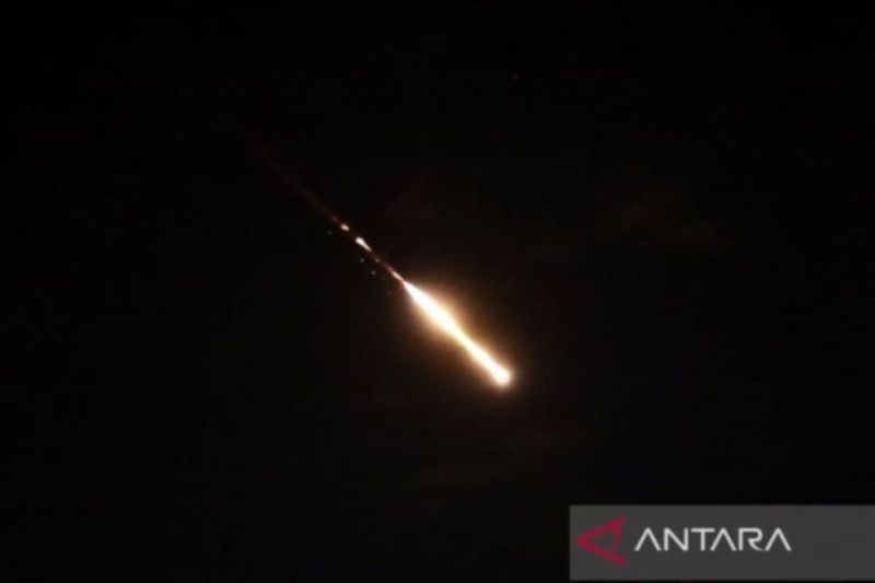 Citra satelit ungkap kerusakan Pangkalan Udara Nevatim Israel yang terkena rudal Iran