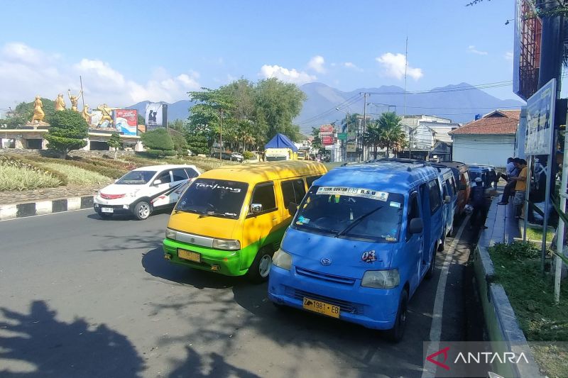 Pemkab Garut minta perbankan membantu biaya peremajaan angkutan umum