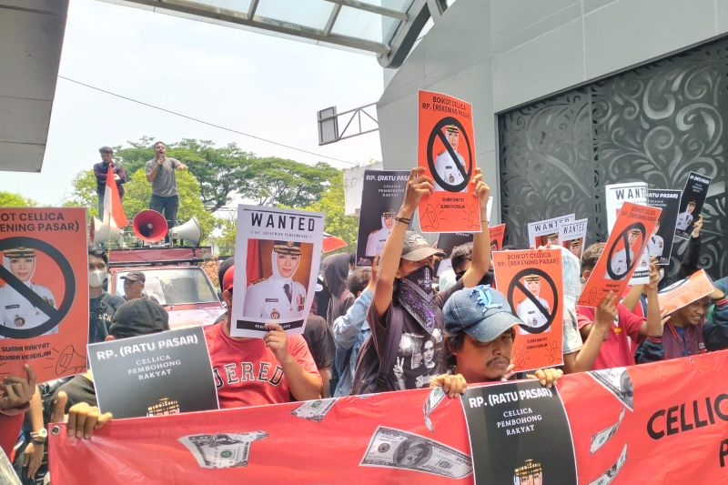 Gerakan Basmi Korupsi minta KPK usut mantan Bupati Karawang soal pembangunan pasar