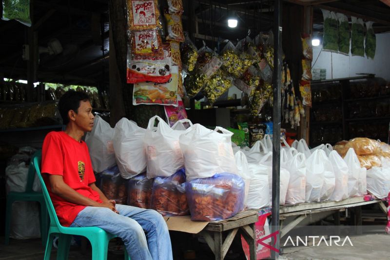 Geliat pelaku UMKM oleh-oleh di Dumai