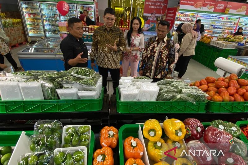 Pemkab Garut minta toko swalayan membantu penjualan produk lokal