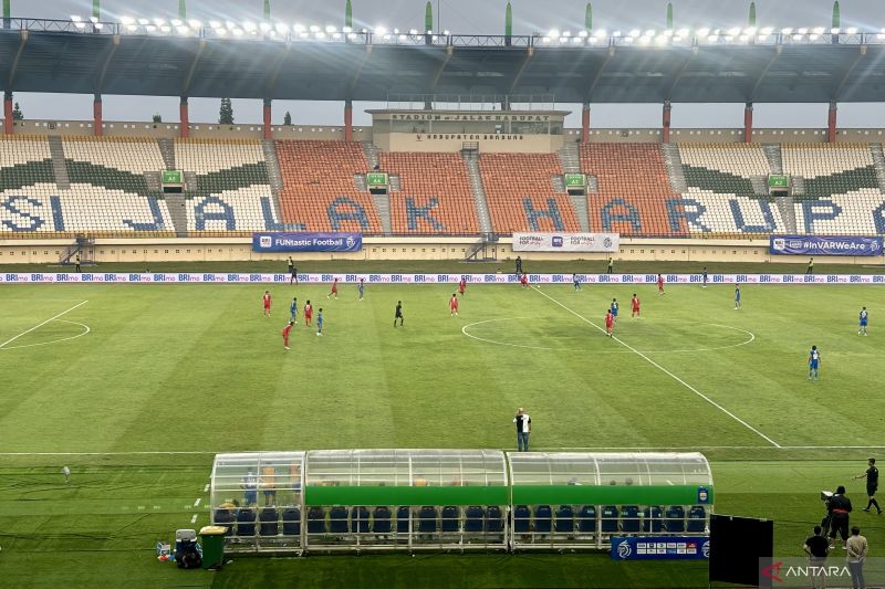 Persib Bandung petik kemenangan 2-0 atas Persebaya