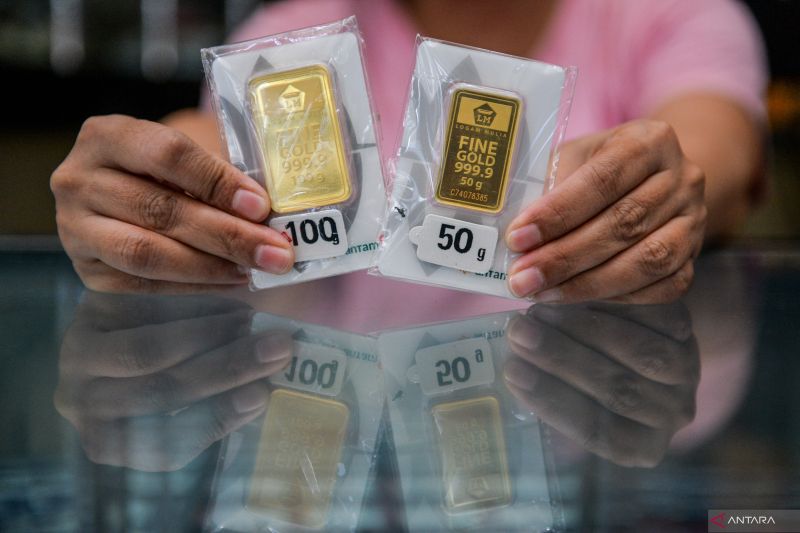 Harga emas Antam Selasa pagi turun Rp4.000 menjadi Rp1,510 juta per gram