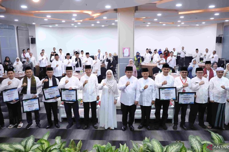 12 ASN Kabupaten Bekasi terima penghargaan atas inovasi layanan publik