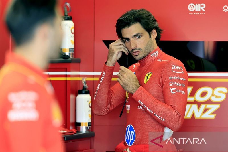 Sainz mengaku sempat sakit hati karena Ferrari tidak lanjutkan kontrak F1 pada 2025