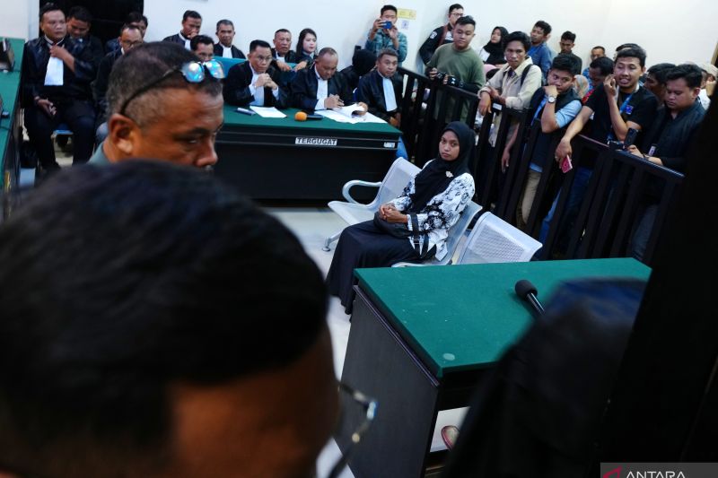 Sidang eksepsi guru honorer Supriyani