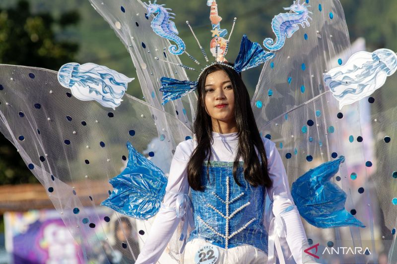 Karnaval Busana Daur Ulang di Banggai