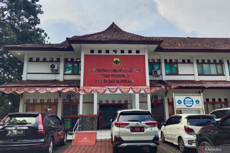 Disdikpora Cianjur targetkan tahun 2025 tak ada anak putus sekolah