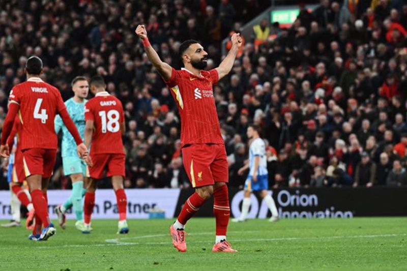 Liverpool makin kokoh di puncak klasemen setelah tekuk Aston Villa 2-0