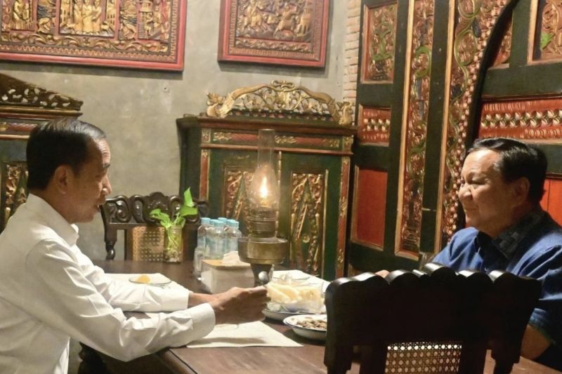 Jokowi senang dikunjungi Prabowo di kediamannya di Solo