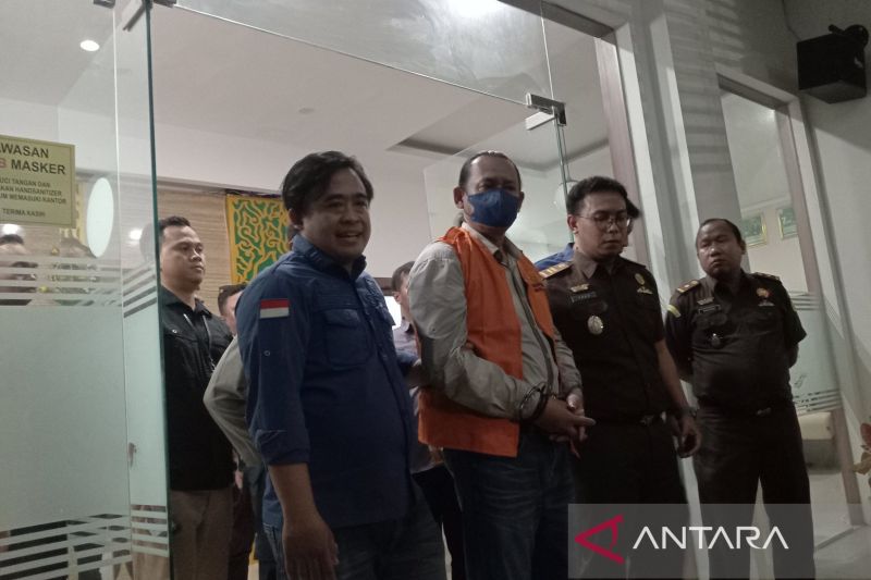 Kejari Cirebon tetapkan oknum kades sebagai tersangka korupsi APBDes