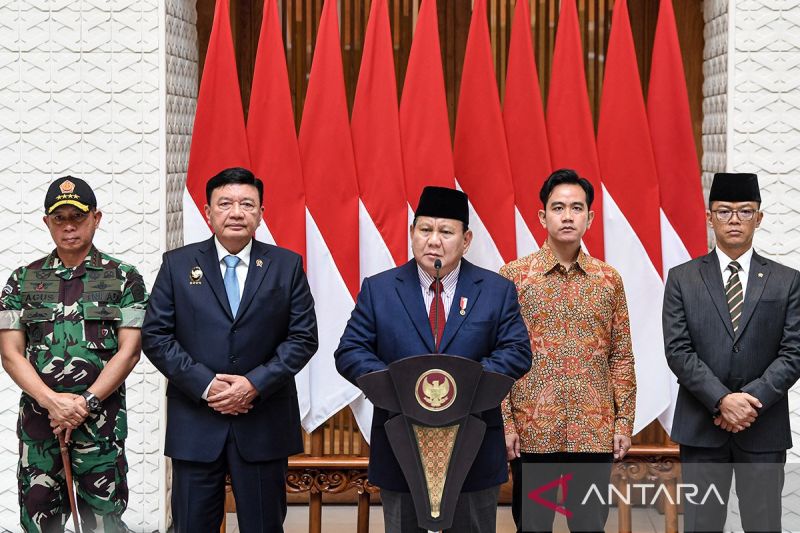 Presiden Prabowo sampaikan keterangan sebelum lawatan ke luar negeri