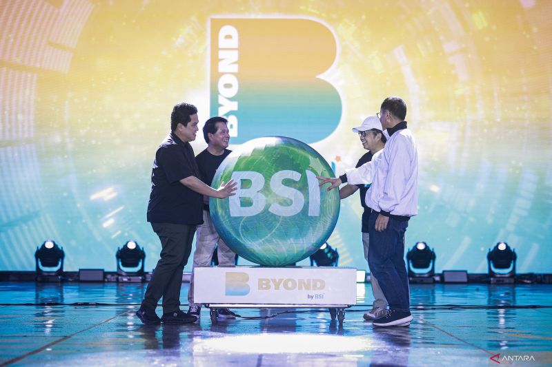 SuperApp BYOND by BSI diluncurkan, hadirkan layanan komprehensif yang makin nyaman dan aman diakses