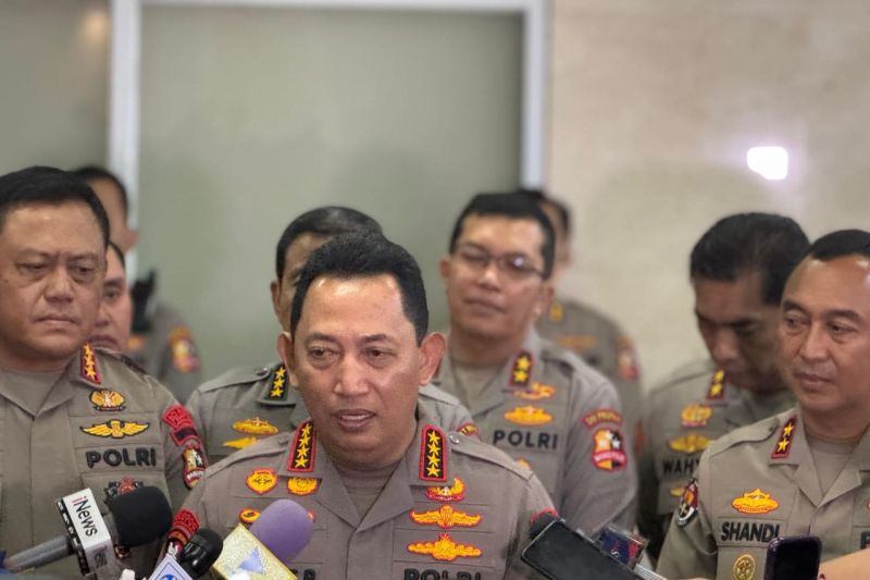 Kapolri akan pecat polisi jika terbukti minta uang damai di kasus guru Supriyani