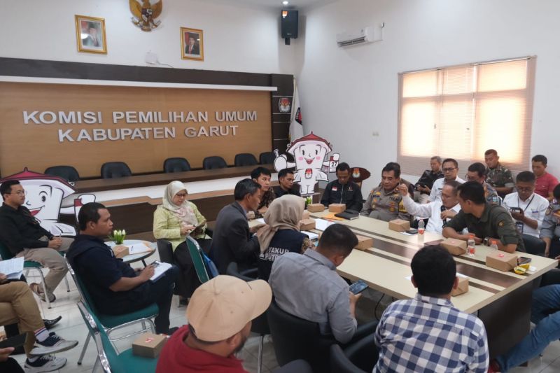 Dua paslon Pilkada Garut ajukan rapat umum kampanye hari yang sama