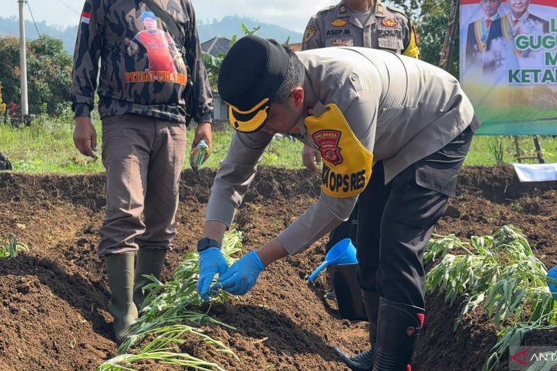 Polresta Bandung meluncurkan gugus tugas dukung ketahanan pangan