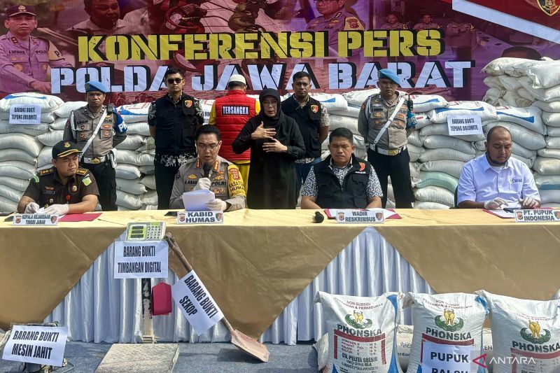 Pabrik pembuatan pupuk palsu di Bandung Barat diungkap Polda Jabar