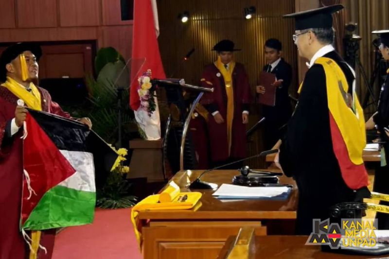 Unpad: Wisudawan bentangkan bendera Palestina tidak melanggar aturan