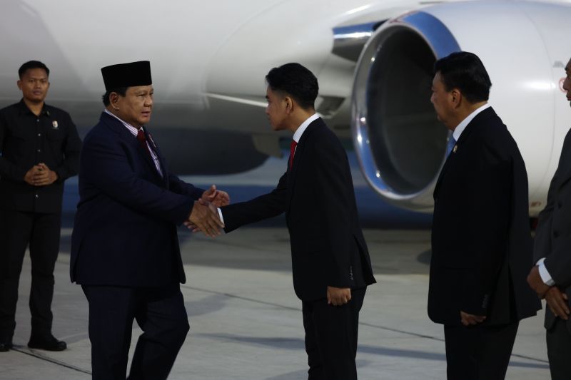 Presiden Prabowo tiba di Jakarta usai lawatan kenegaraan