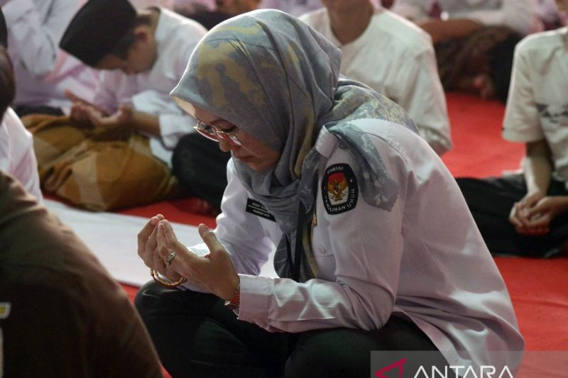 Doa bersama Pilkada 2024 KPU Lampung